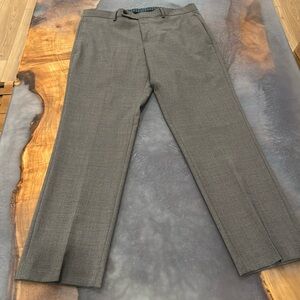 Lauren by Ralph Lauren High Performance Wool slacks size 33W 30L